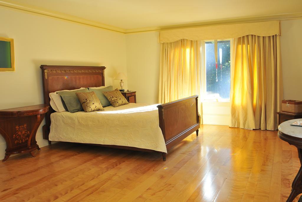 Bass Manor Bed And Breakfast & Art Museum Malta Camera foto